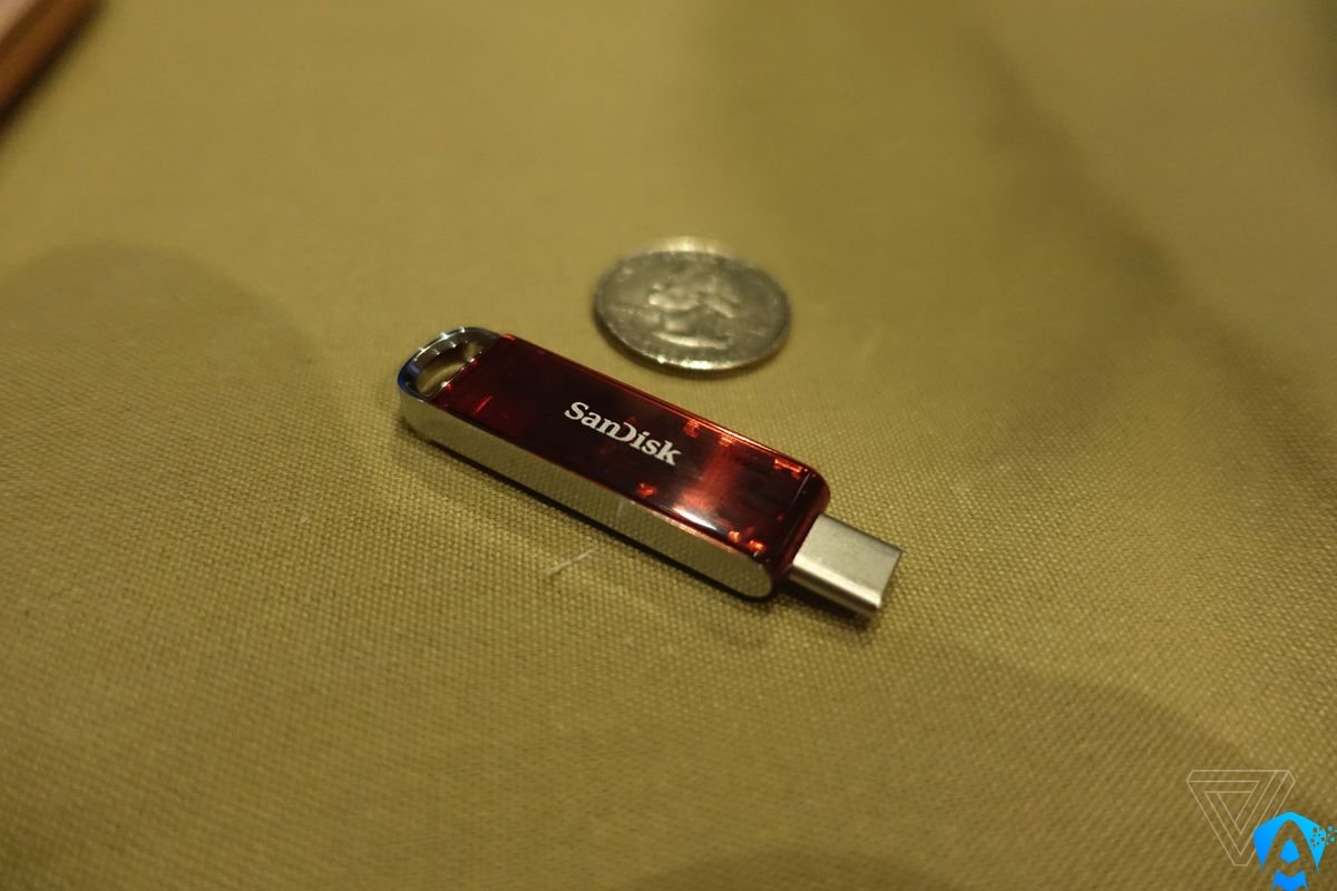 SanDisk 1 TB USB Bellek