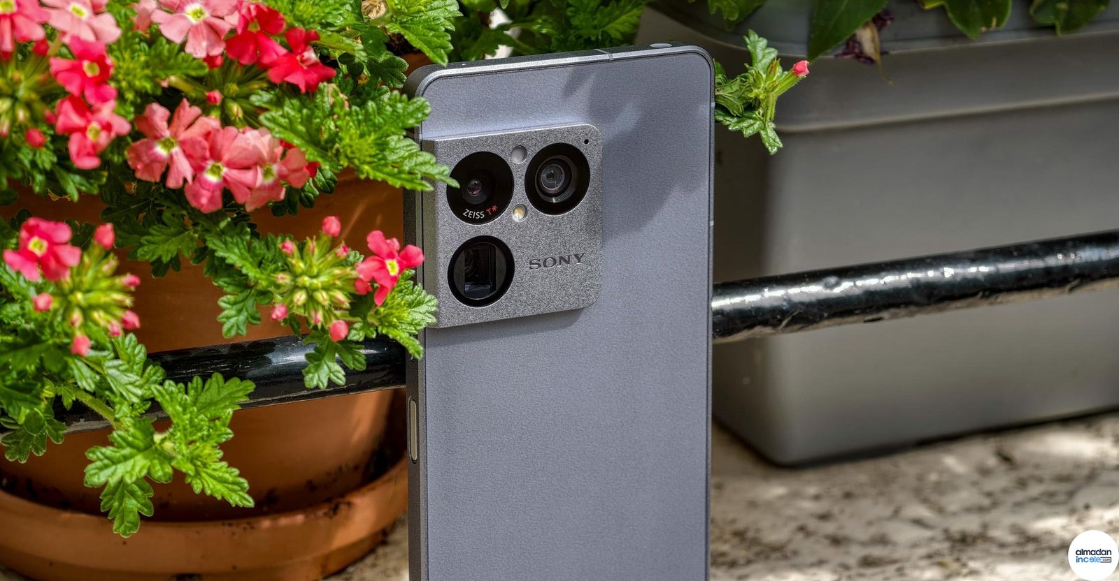 Sony Xperia 1 VIII telefon ürün görseli