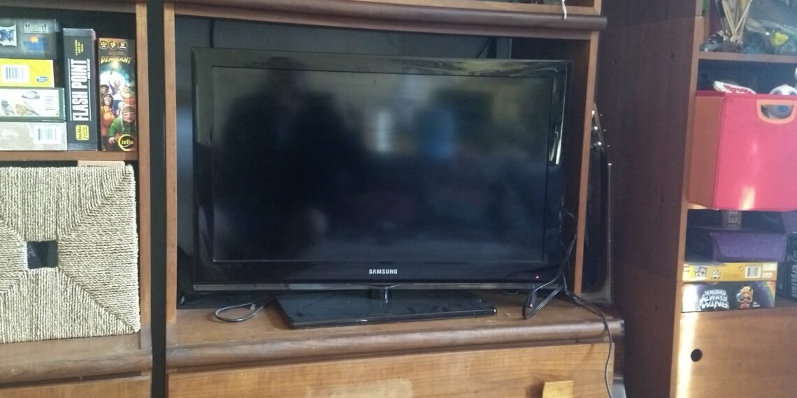 Düz ekran televizyon