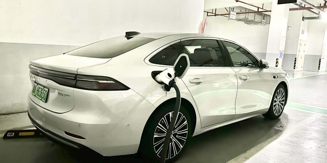 Geely Galaxy A7 sedan otomobil dış görünüm