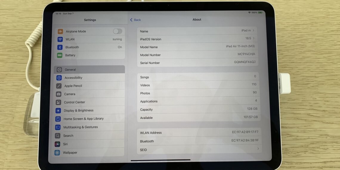 iPad Air M3 tablet ön görünüm