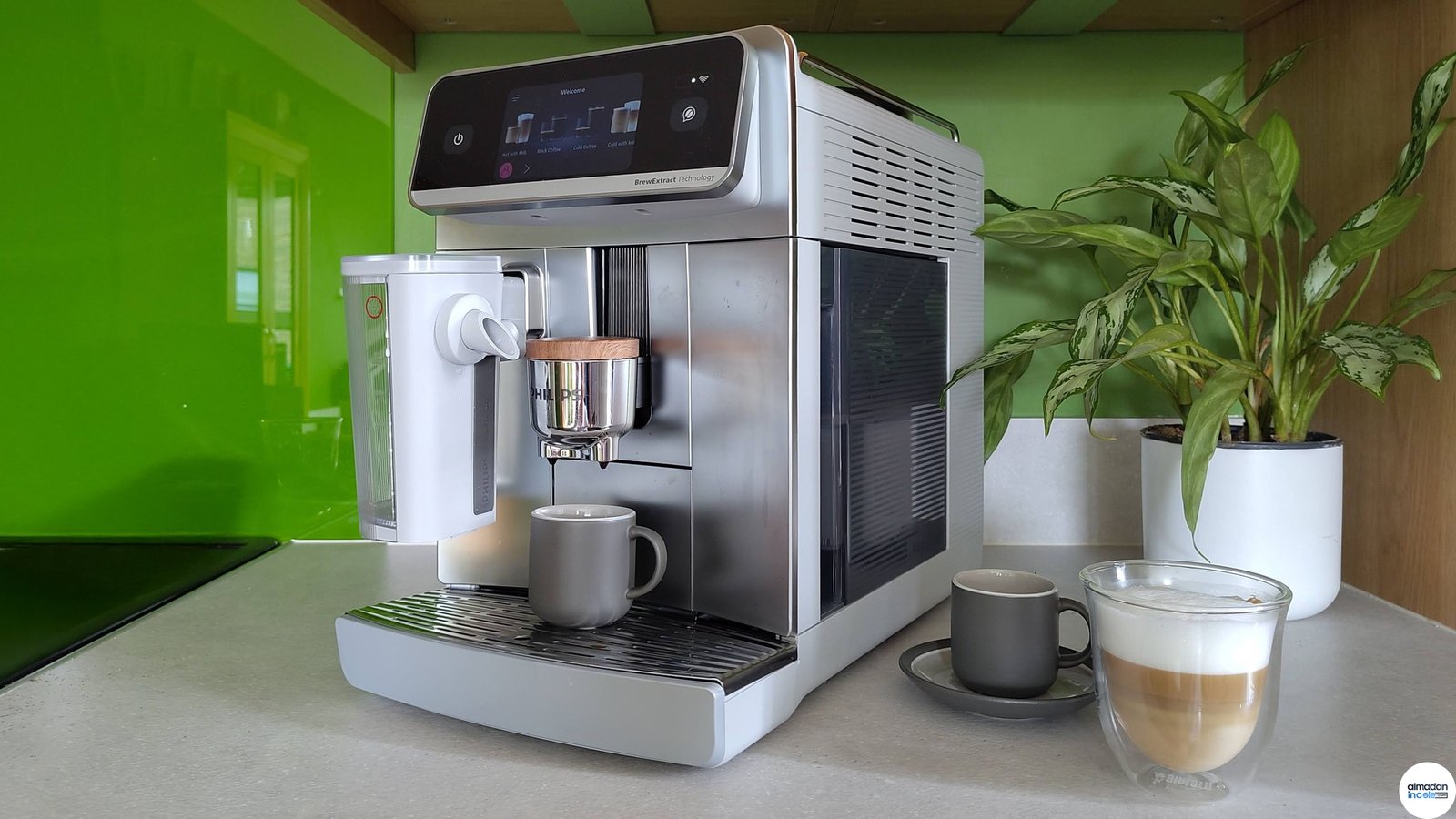 Philips Café Aromis 8000 tam otomatik kahve makinesi