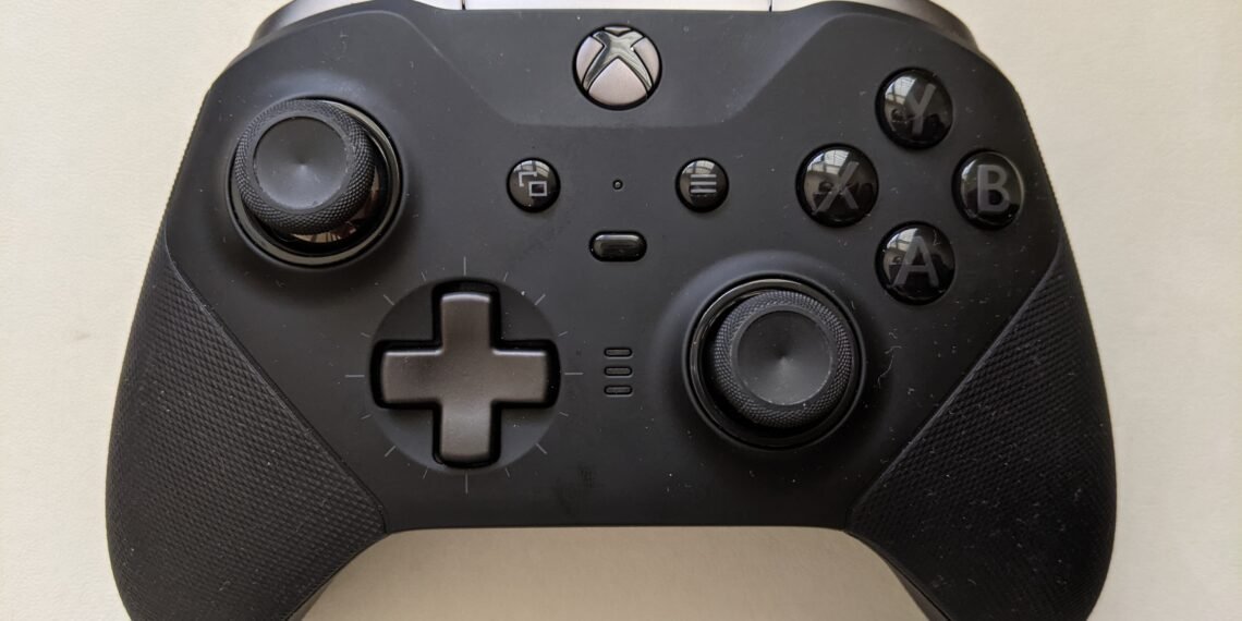 Xbox Elite Series 2 kontrolcü ve Game Pass Temmuz oyunları