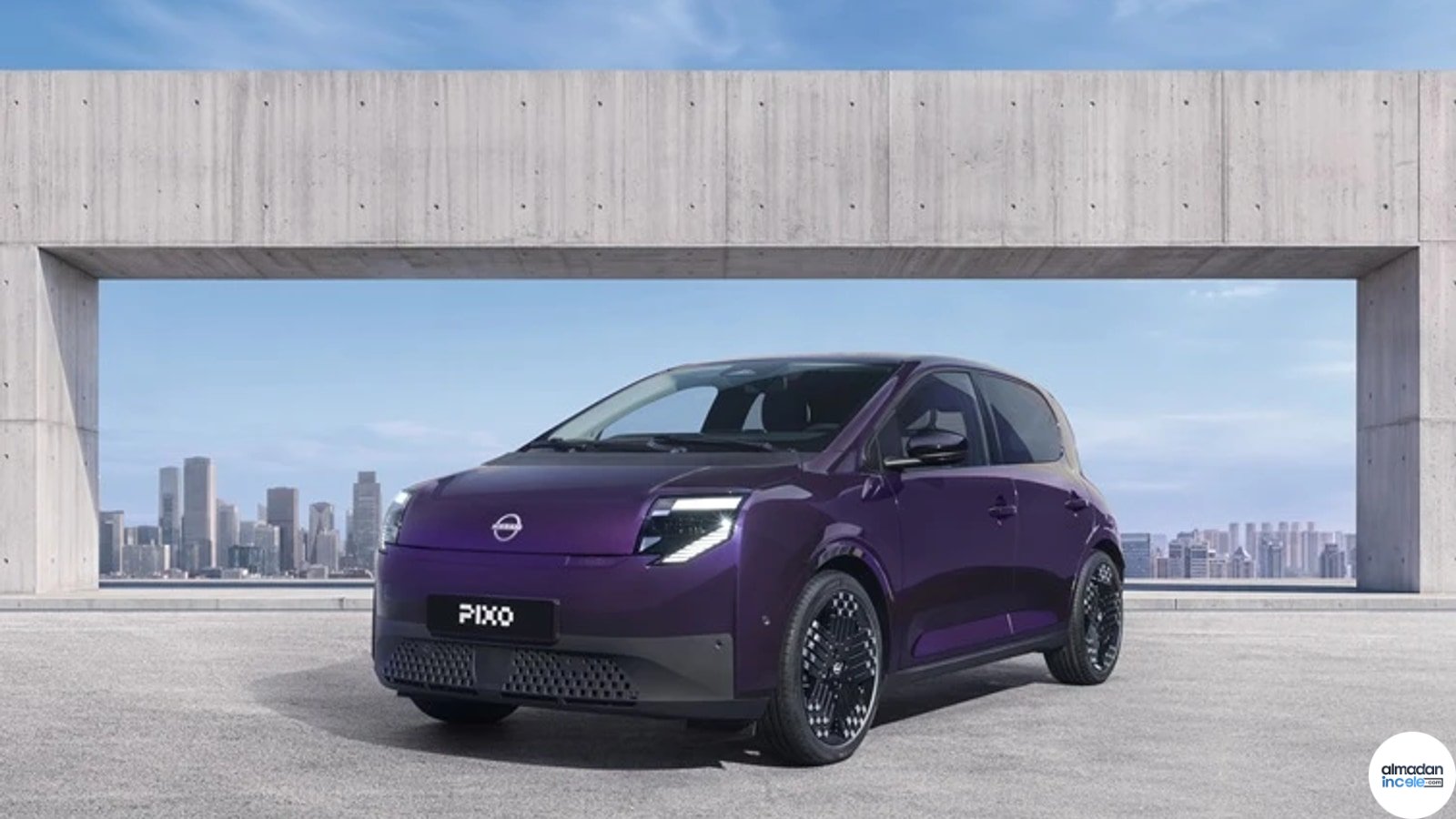 Mor Nissan PIXO elektrikli şehir otomobilinin resmi basın fotoğrafı