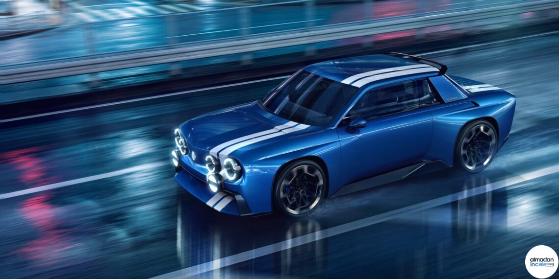 Mavi Renault 8 Gordini Concept elektrikli coupé otomobilinin resmi yan görünümü