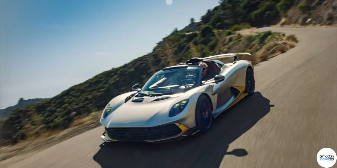 Aston Martin Valhalla Spider açık kokpitli plug-in hibrit süper otomobil