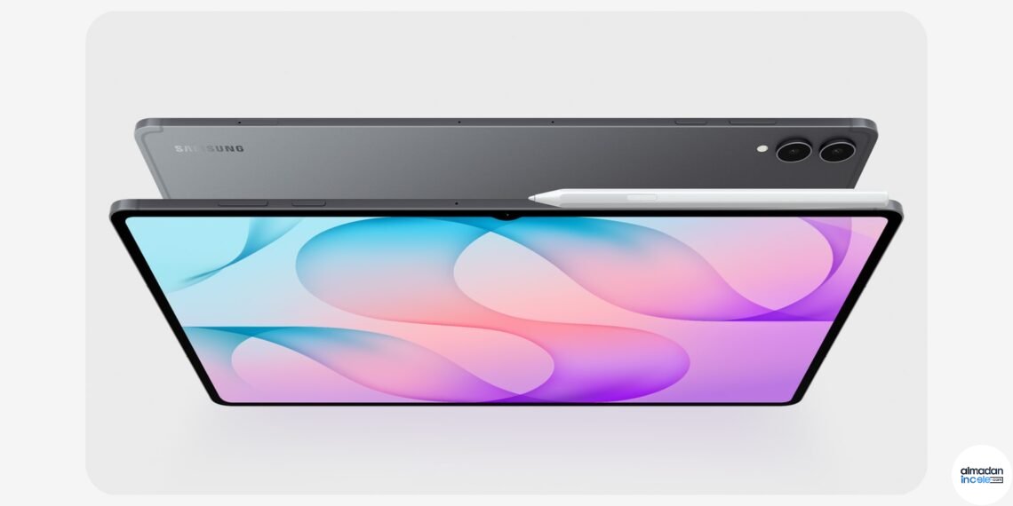 Samsung Galaxy Tab S12 Ultra ve S Pen; geniş AMOLED ekranlı yeni tabletin resmî ürün görseli
