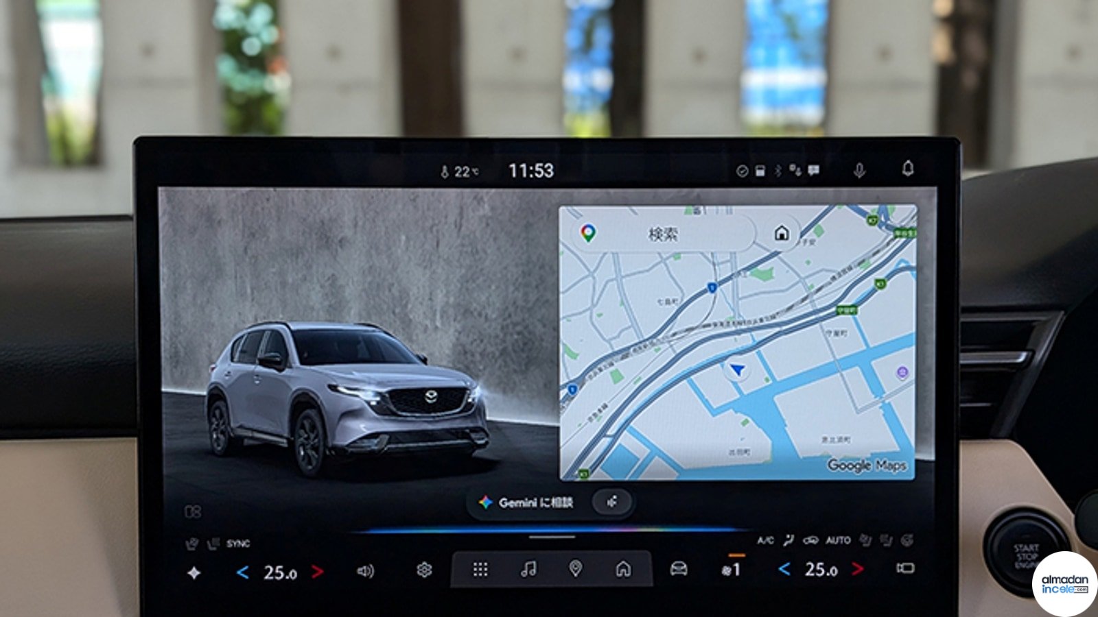 Google Gemini arayüzünün bulunduğu yeni Mazda CX-5 merkez ekranı